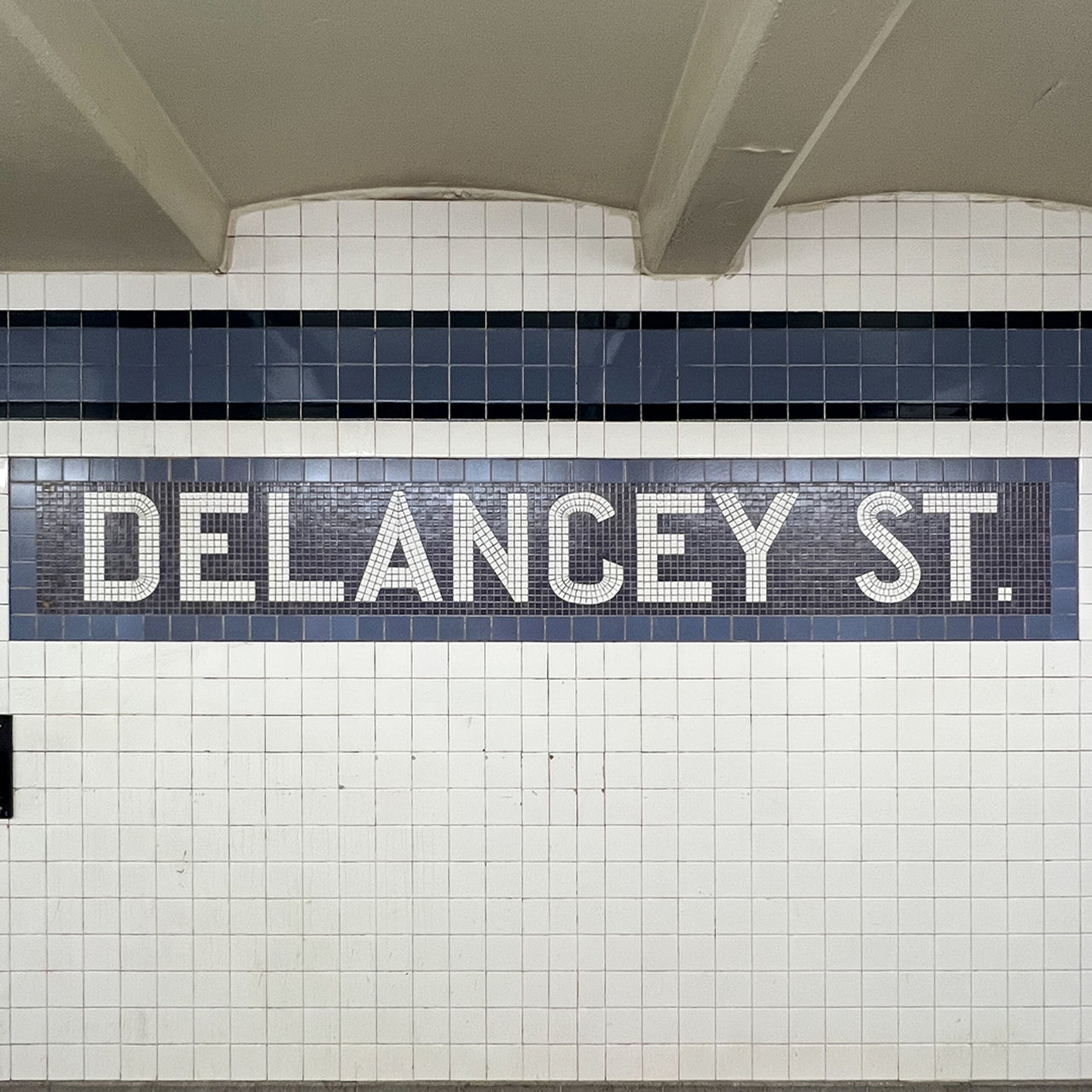 Delancey St crewneck