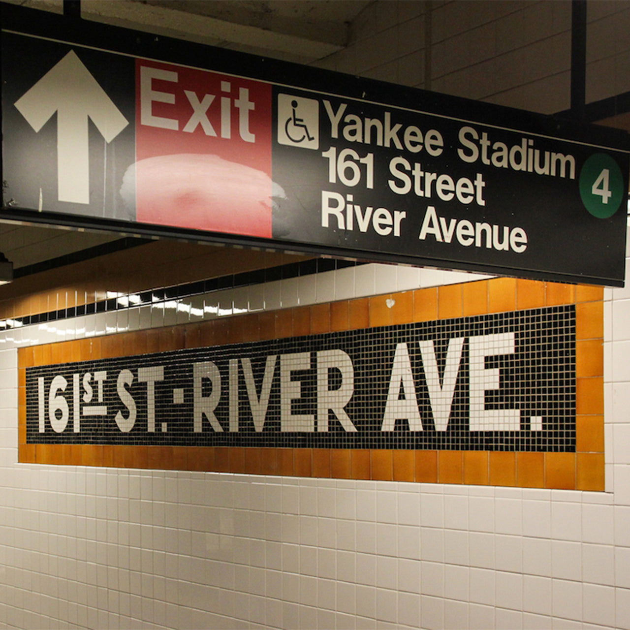 161st St - River Ave (Yankee Stadium) crewneck